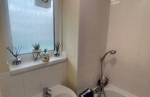 Homerton Apartment | Charming 1 Bed Flat in Hackney