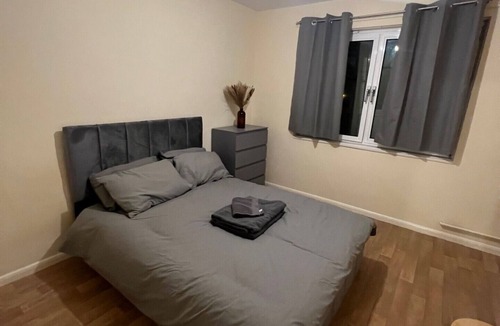 Homerton Apartment | Charming 1 Bed Flat in Hackney