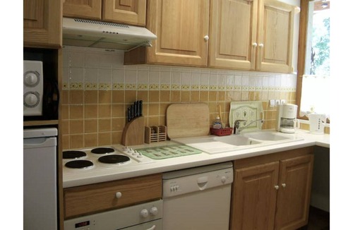 Montreuil-Bellay Apartment | Charming 1 bedroom cottage on Montreuil Bellay property