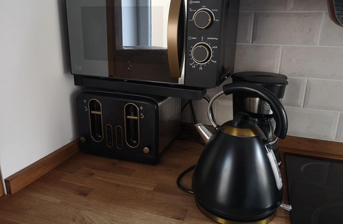 Blaenavon House | Charming 1-bed Maisonette With Mountain View