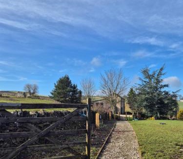 Litton House | Charming 1 bed Peak District Barn Conversion