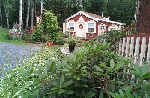 Fort Fairfield Cottage | Charming 1-bedroom cottage in fantastic Fort Fairfield with AC