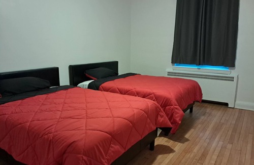 Cote-Des-Neiges—Notre-Dame-De-Grace Apartment | Charming 1-bedroom apartment in Montréal perfect for your getaway