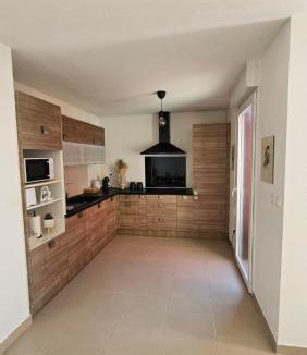 Croix-d'Argent Apartment | Charming 1 Bedroom Apartment with terrace air conditioning and private parking