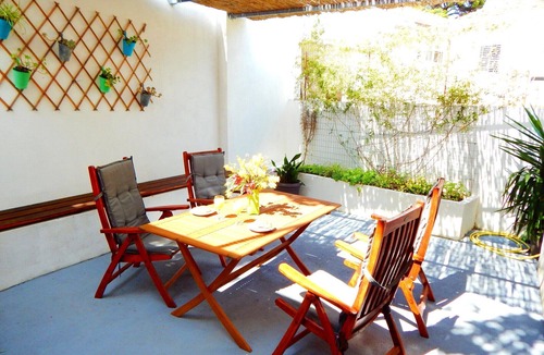 Babin Kuk Apartment | >CHARMING 1 BEDROOM APARTMENT 100m FROM SUNSET BEACH, FREE PARKING<