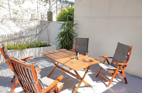 Babin Kuk Apartment | >CHARMING 1 BEDROOM APARTMENT 100m FROM SUNSET BEACH, FREE PARKING<