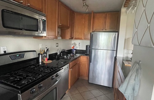 North Rosslyn Apartment | Charming 1-bedroom apartment close to everything