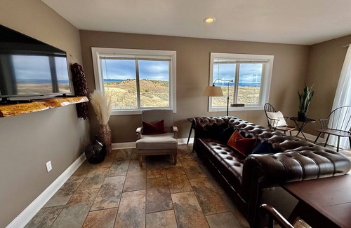 Ten Sleep Apartment | Charming 1-bedroom apartment in awesome Ten Sleep with AC