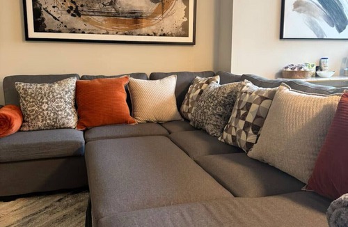 East Harlem Apartment | Charming 1-bedroom apartment in awesome New York with WiFi, AC, fitness room
