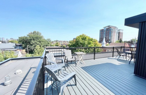 Hintonburg Apartment | Charming 1 Bedroom Apartment in the heart of Westboro/Hintonburg