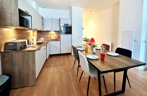 Porte-Dauphine Apartment | Charming 1-Bedroom Apartment in Prestigious 16th Arrondissement