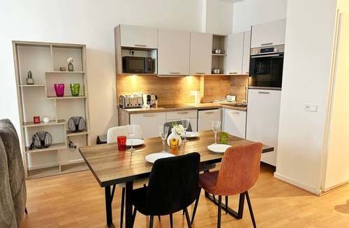 Porte-Dauphine Apartment | Charming 1-Bedroom Apartment in Prestigious 16th Arrondissement