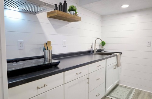Belton Apartment | Charming 1-bedroom apartment in brilliant Belton with AC, WiFi
