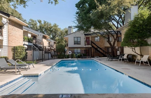 Northeast Dallas Apartment | Charming 1-bedroom apartment in marvelous Dallas with WiFi, AC