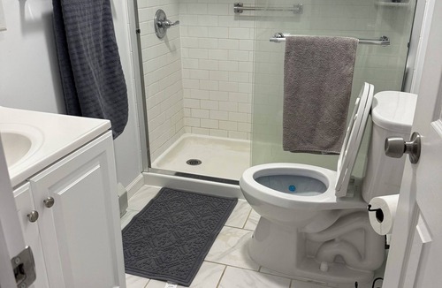 Roscoe Apartment | Charming 1 bedroom apartment with AC in quaint Roscoe