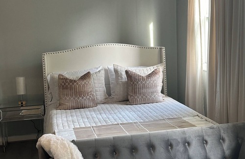Scranton Bed & Breakfast | Charming 1-bedroom B&B with WiFi and AC in Scranton