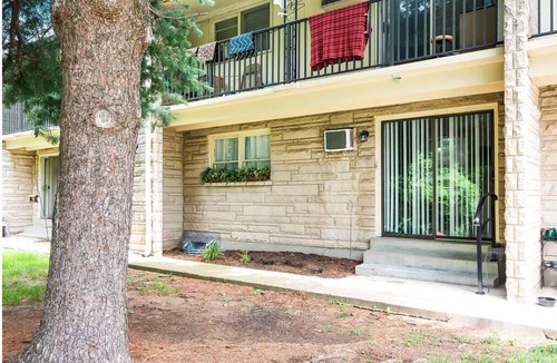 Bashford Manor Condo | Charming 1-bedroom condo with AC in lively Louisville