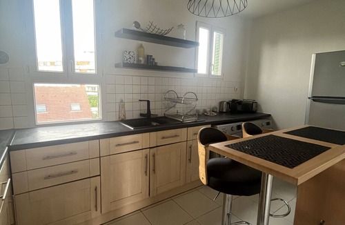 Orly Apartment | Charming 1‑Bedroom close to the airport – Paris direct via Line 14