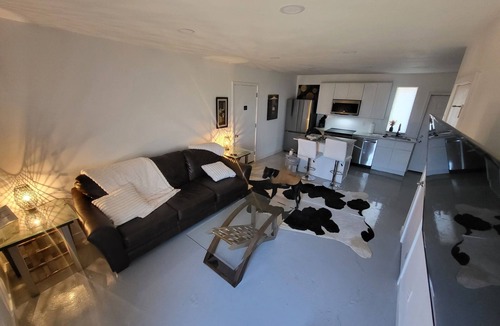 Park Hills House | Charming 1-bedroom converted pet-friendly shop house with fenced in yard