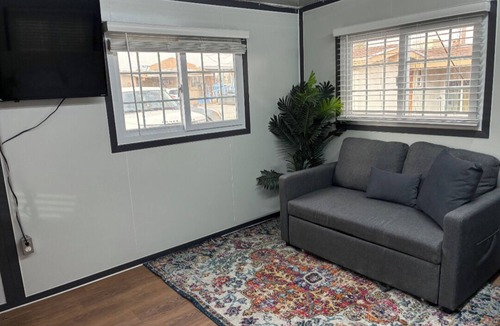 Biggs Field Cottage | Charming 1-bedroom cottage with AC, WiFi in beautiful El Paso