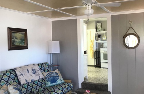 Eureka Cottage | Charming 1-bedroom cottage in Eureka