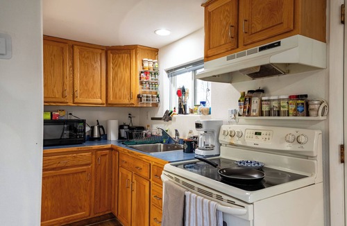 Huson Cottage | Charming 1-bedroom cottage with AC in cozy Huson