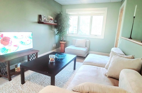 Monroe Apartment | Charming 1-Bedroom duplex apartment in Monroe