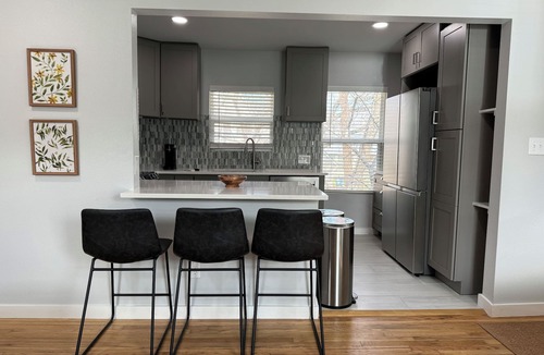 Hancock Apartment | Charming 1-bedroom Guesthouse in Central Austin