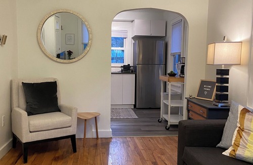 Hazel Park House | Charming 1-bedroom house in up and coming Hazel Park