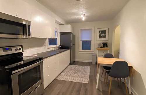 Hazel Park House | Charming 1-bedroom house in up and coming Hazel Park