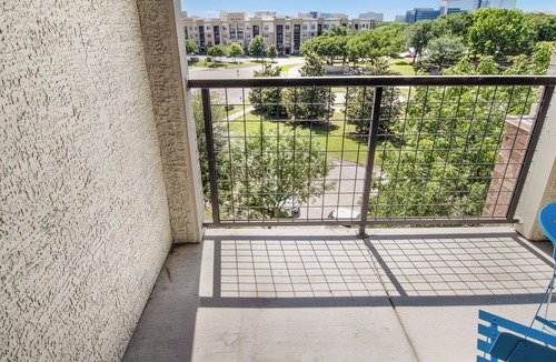 Frisco Apartment | Charming 1-bedroom Haven I Frisco Dallas I Pool/Gym/Work Space