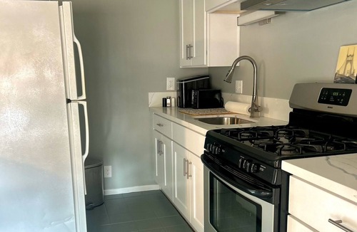 Woodstock House | Charming 1-bedroom house with WiFi and AC in beautiful Portland