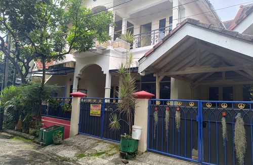 Dinoyo House | Charming 1-bedroom house in serene Malang