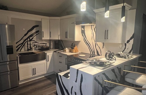 South Central Houston House | Charming 1-bedroom house Luxury Feel - Med Center/Midtown