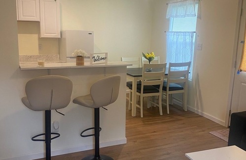 Whitehaven House | Charming 1-bedroom house with AC, WiFi and sofa bed in enjoyable Memphis