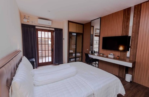 Prawirotaman House | Charming 1-bedroom house in fabulous Jogja with WiFi, AC, Smart TV, Hot Shower