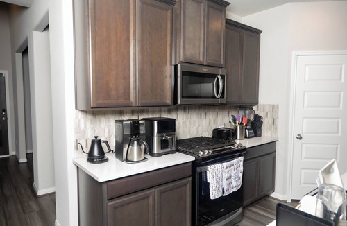 Pecan Grove House | Charming 1-bedroom in a House in delightful Richmond, TX w/Private Bath