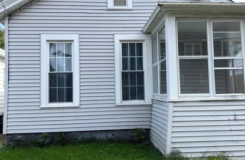 Syracuse House | Charming 1-bedroom in house with WiFi, AC in welcoming Syracuse