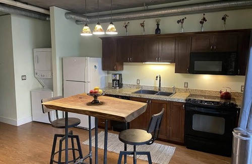 Old Town Chinatown Condo | Charming 1 Bedroom Industrial Loft w/Dedicated Parking