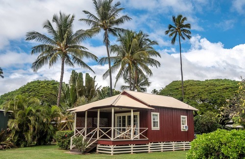 Waimea House | Charming 1-Bedroom Oceanfront Cottage