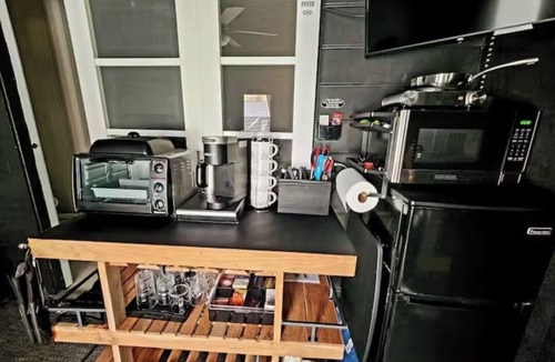 Decatur Cottage | Charming 1-bedroom Private Cottage