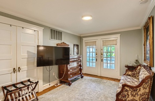 Old East Dallas House | Charming 1-Bedroom Retreat- 1st Casita