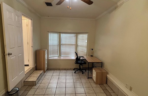 Buckingham Estates Apartment | Charming 1-bedroom studio with AC in vibrant Austin