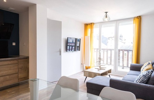 Bagneres-de-Bigorre House | Charming 1-Bedroom Apartment with Balcony & Wi-Fi – Bagnères de Bigorre