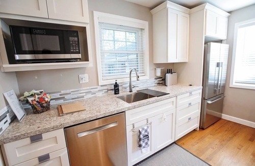 Fairborn House | Charming 1 or 2 bedroom home. Minutes from WPAFB; Nutter Center; Wright State