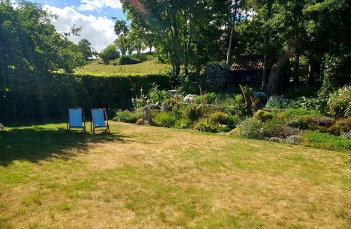 Alton Barnes Cottage | Charming 1660's Cottage.