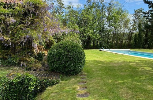 Saint-Laurent House | Charming 17th century mill, swimming pool and river