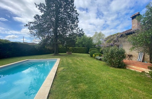 Saint-Laurent House | Charming 17th century mill, swimming pool and river