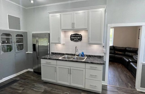 Ironton House | Charming 1860s Renovated Home