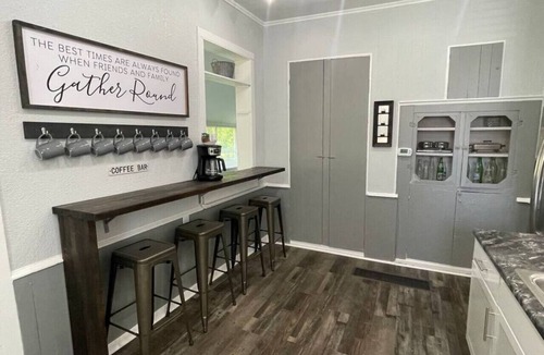 Ironton House | Charming 1860s Renovated Home